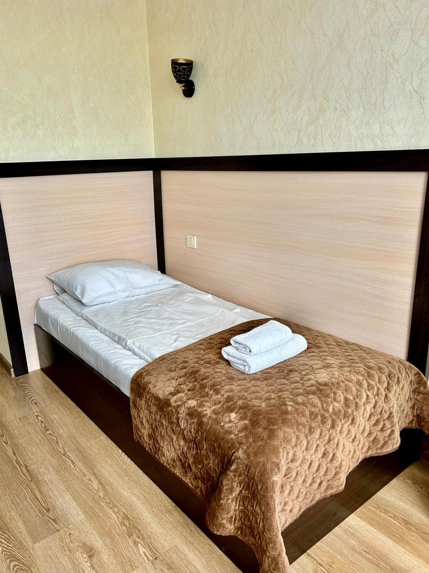Hotel Koral 체르니우치 외부 사진