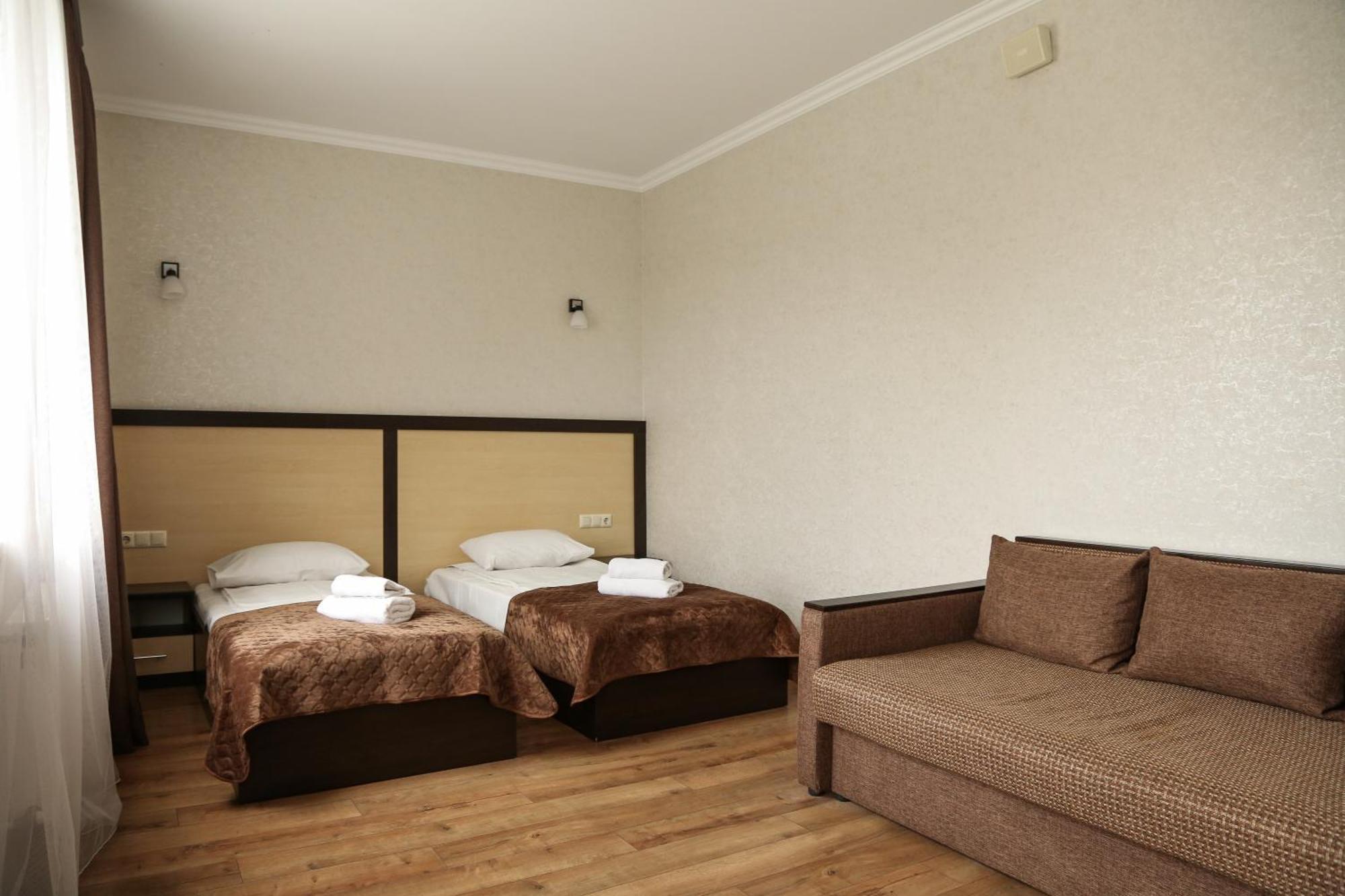 Hotel Koral 체르니우치 외부 사진